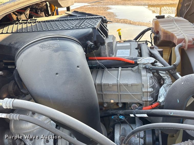 image for item EA7025 2018 Freightliner Cascadia 125 semi truck