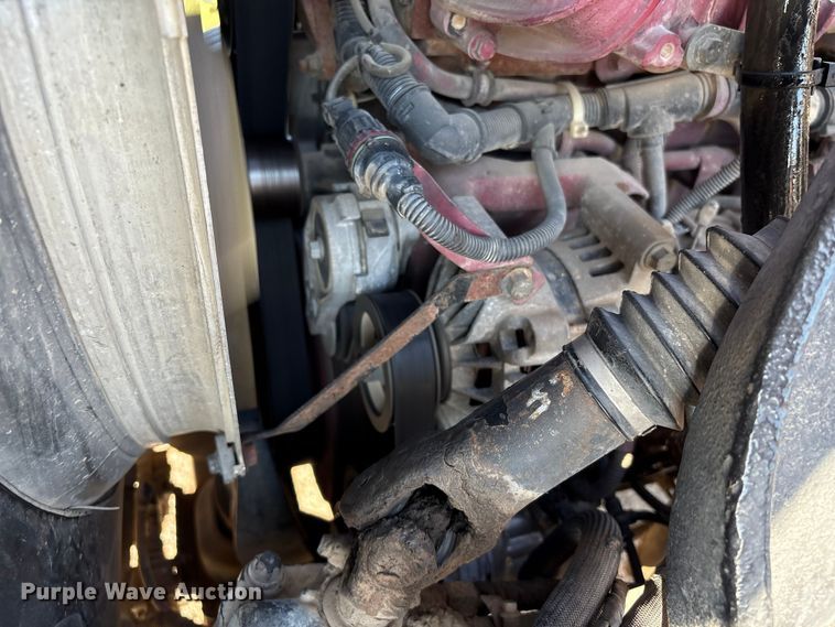 image for item EA7026 2013 Mack CHU613 semi truck