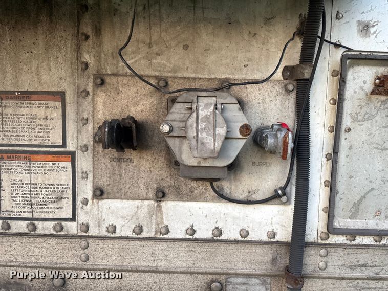 image for item EA7028 2013 Great Dane SUP-1114-31053 refrigerated van trailer