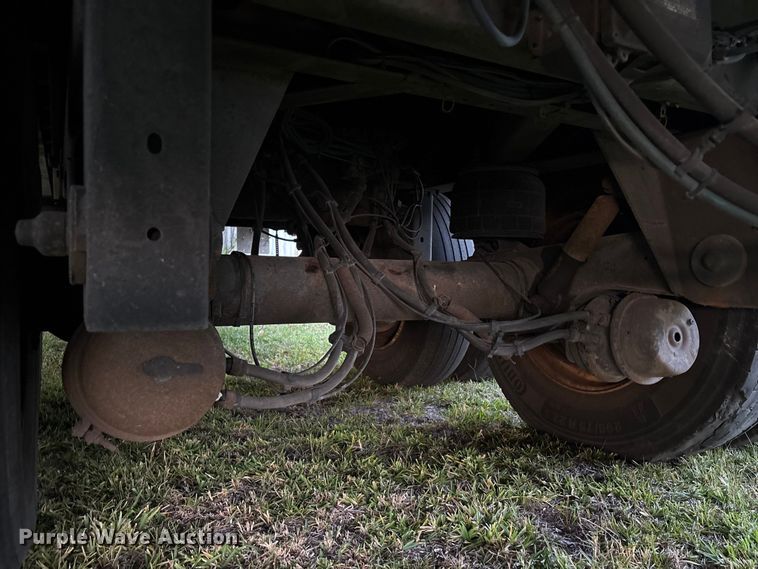 image for item EA7028 2013 Great Dane SUP-1114-31053 refrigerated van trailer