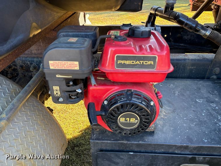 image for item EA7041 1996 Volvo tank truck