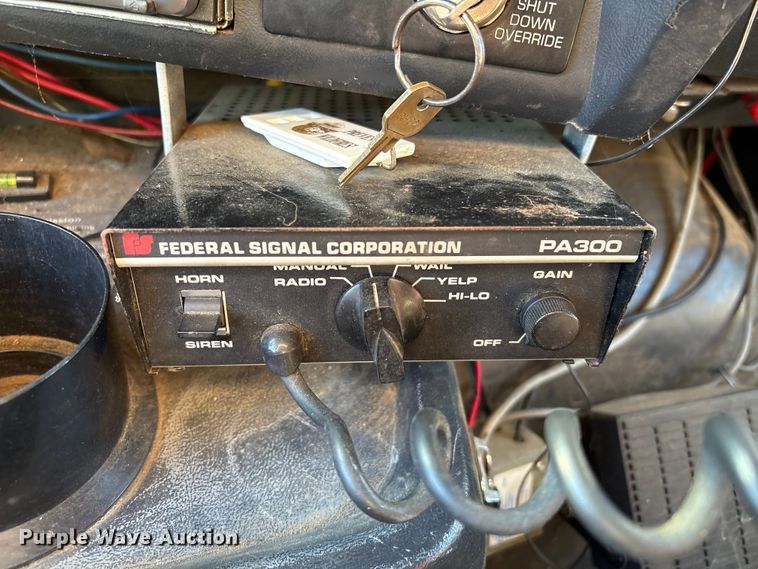 image for item EA7041 1996 Volvo tank truck