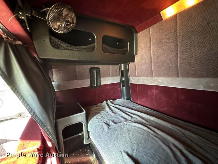 image for item EA7041 1996 Volvo tank truck