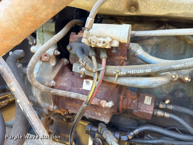 image for item EA7041 1996 Volvo tank truck