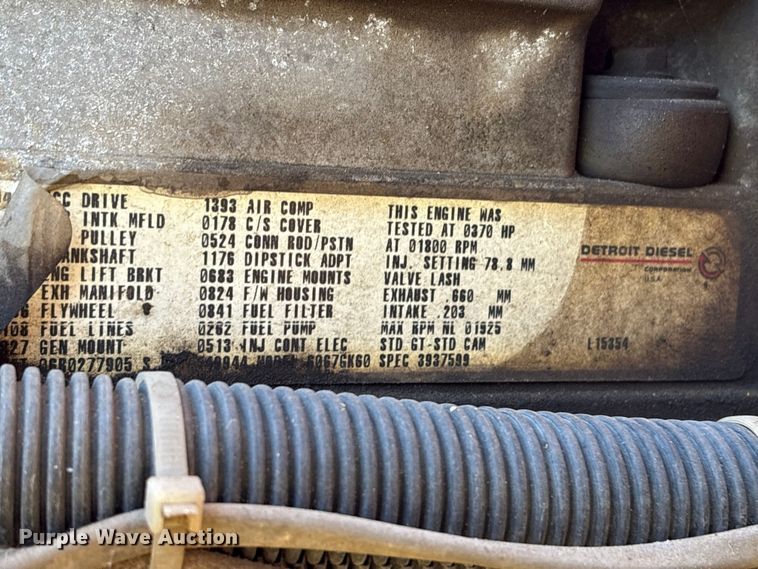 image for item EA7041 1996 Volvo tank truck