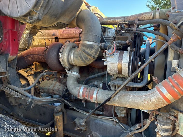 image for item EA7041 1996 Volvo tank truck