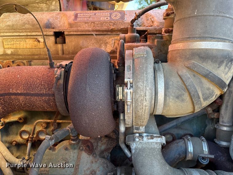 image for item EA7041 1996 Volvo tank truck