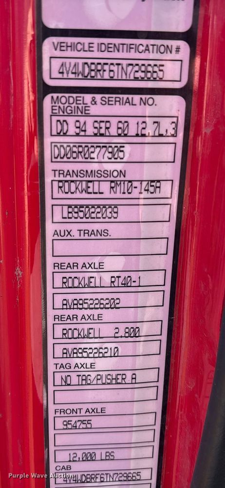 image for item EA7041 1996 Volvo tank truck