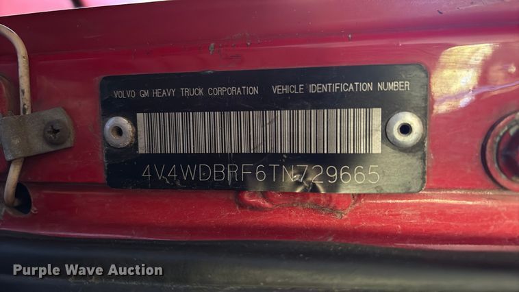 image for item EA7041 1996 Volvo tank truck