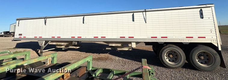 image for item EA7701 2016 Timpte Super Hopper grain trailer