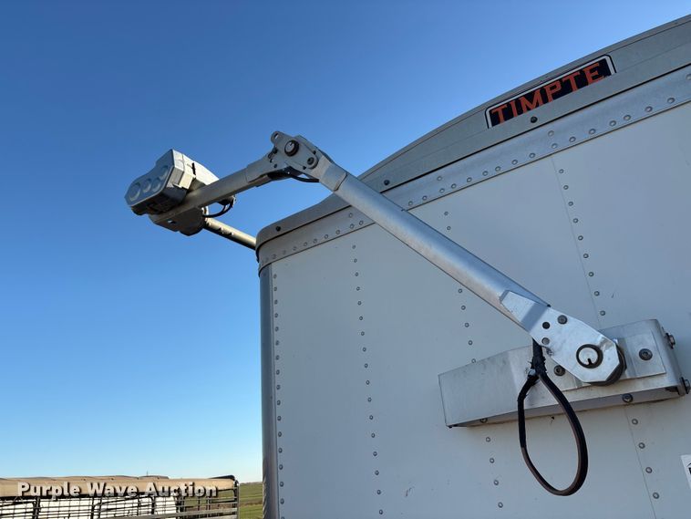 image for item EA7701 2016 Timpte Super Hopper grain trailer