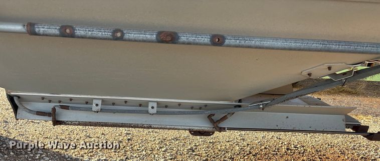 image for item EA7701 2016 Timpte Super Hopper grain trailer