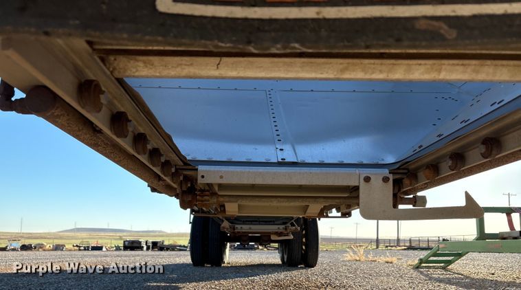 image for item EA7701 2016 Timpte Super Hopper grain trailer