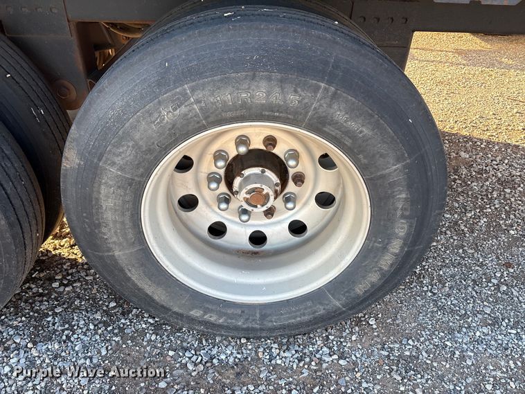 image for item EA7701 2016 Timpte Super Hopper grain trailer