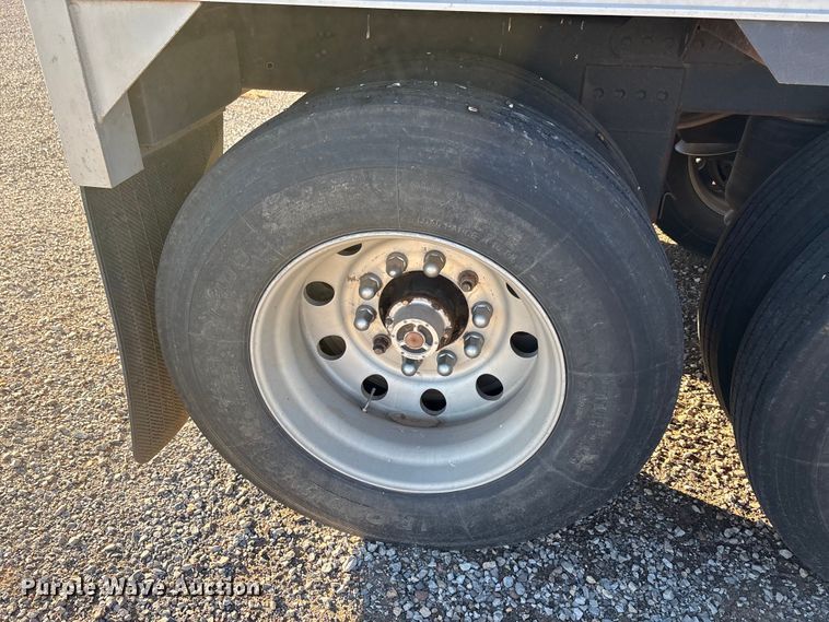 image for item EA7701 2016 Timpte Super Hopper grain trailer