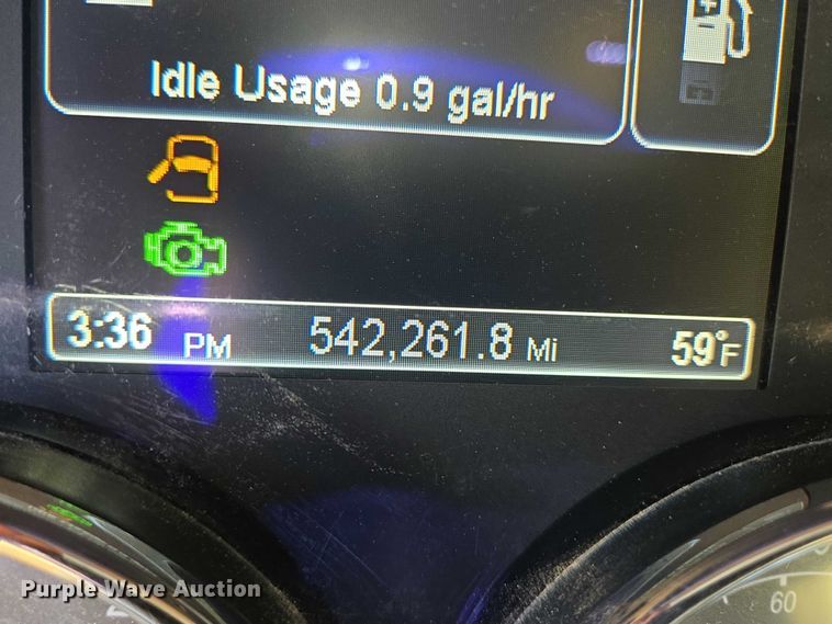 image for item EB1149 2016 Peterbilt 567 semi truck