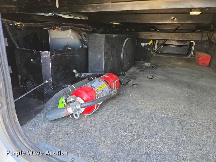 image for item EB1149 2016 Peterbilt 567 semi truck