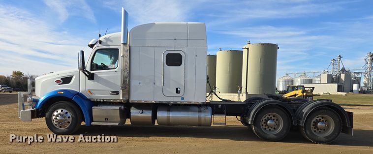 image for item EB1150 2016 Peterbilt 567 semi truck