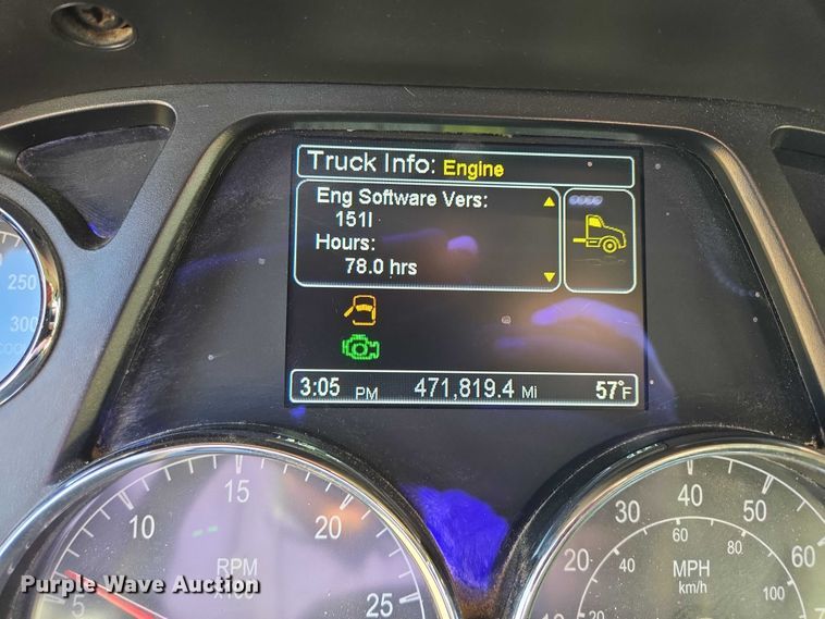 image for item EB1150 2016 Peterbilt 567 semi truck