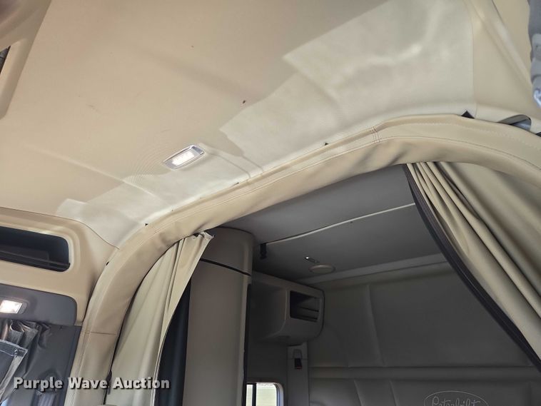 image for item EB1150 2016 Peterbilt 567 semi truck