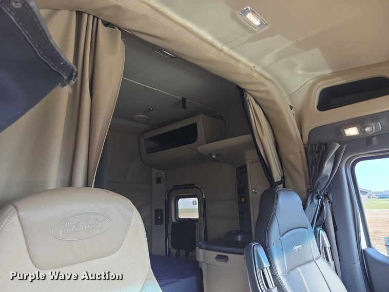 image for item EB1150 2016 Peterbilt 567 semi truck