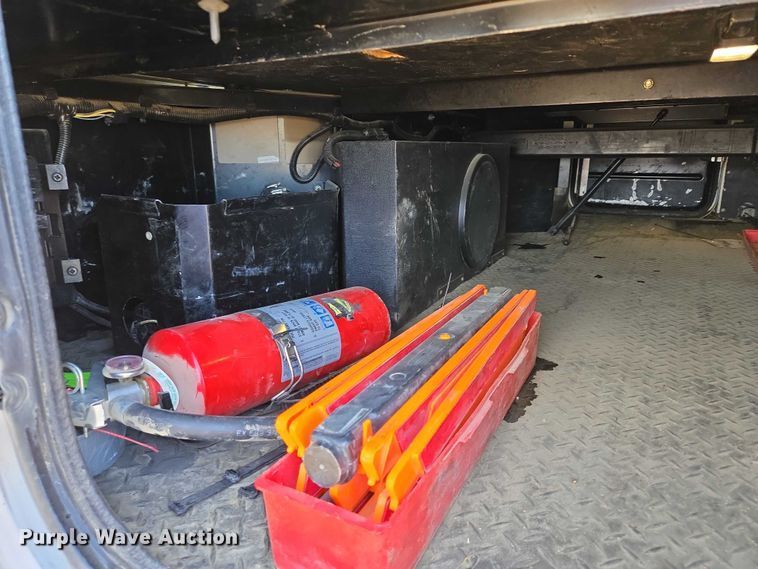 image for item EB1150 2016 Peterbilt 567 semi truck