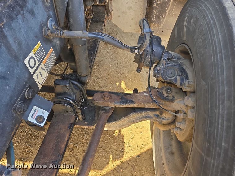 image for item EB1150 2016 Peterbilt 567 semi truck