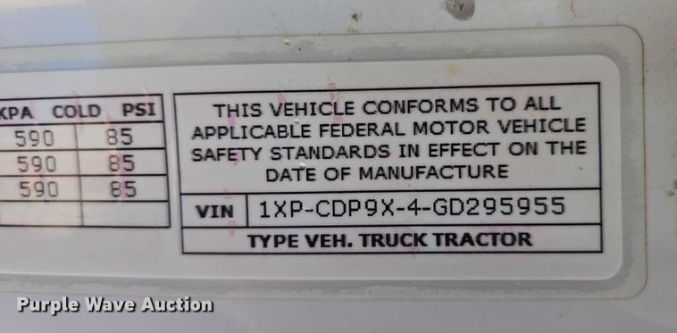 image for item EB1150 2016 Peterbilt 567 semi truck