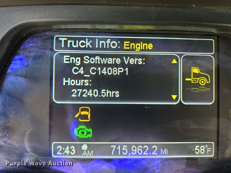 image for item EB1151 2016 Peterbilt 567 semi truck