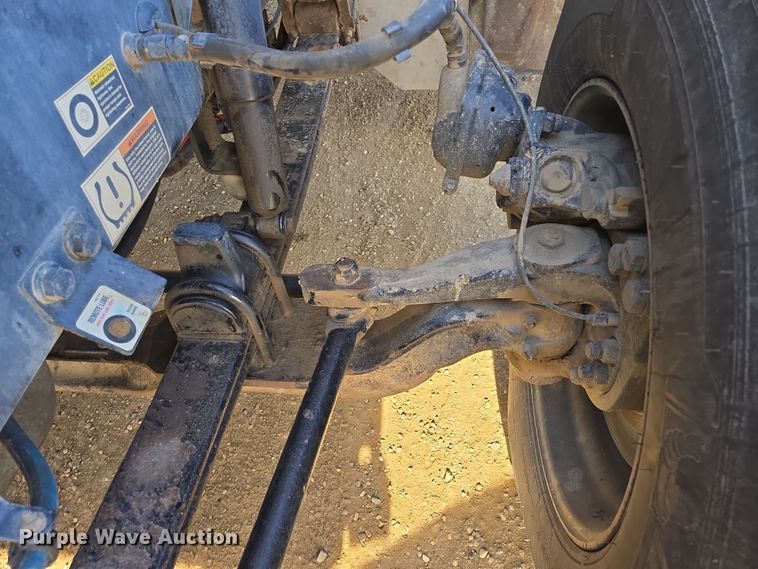 image for item EB1152 2016 Peterbilt 567 semi truck