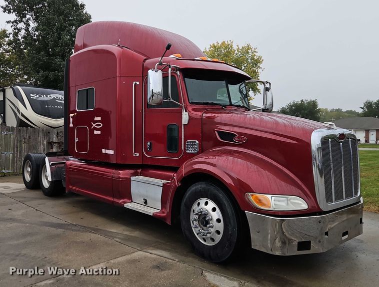 CAMIóN CAMAROTE 2013 PETERBILT