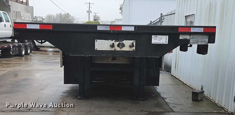 image for item EB8419 2017 Transcraft drop deck equipment trailer