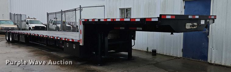 image for item EB8419 2017 Transcraft drop deck equipment trailer