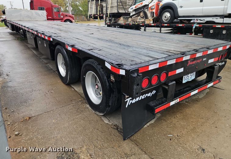 image for item EB8419 2017 Transcraft drop deck equipment trailer