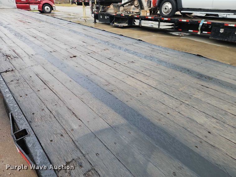 image for item EB8419 2017 Transcraft drop deck equipment trailer