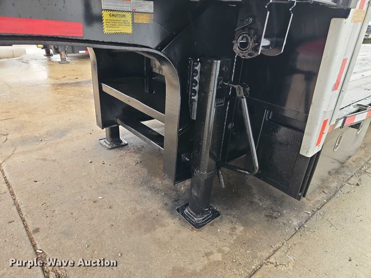 image for item EB8419 2017 Transcraft drop deck equipment trailer