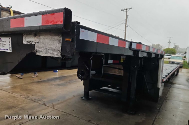 image for item EB8419 2017 Transcraft drop deck equipment trailer