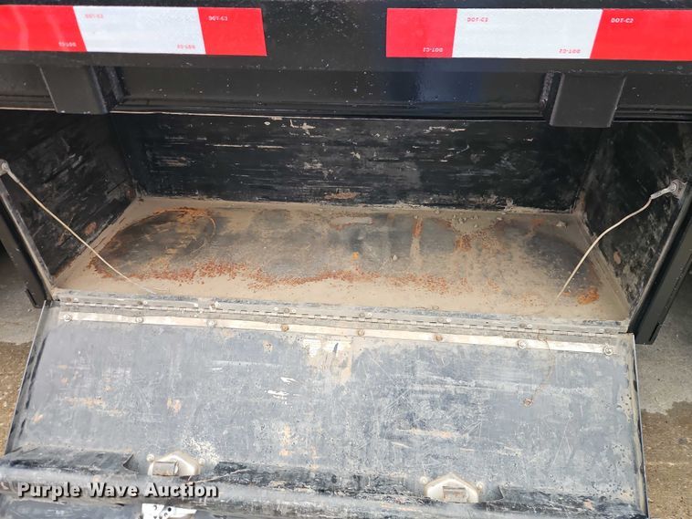 image for item EB8419 2017 Transcraft drop deck equipment trailer