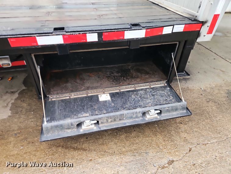 image for item EB8419 2017 Transcraft drop deck equipment trailer