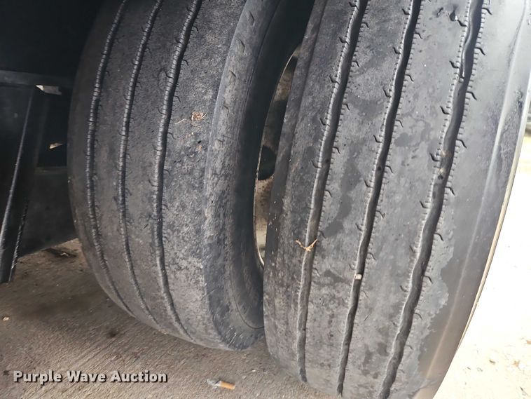 image for item EB8419 2017 Transcraft drop deck equipment trailer