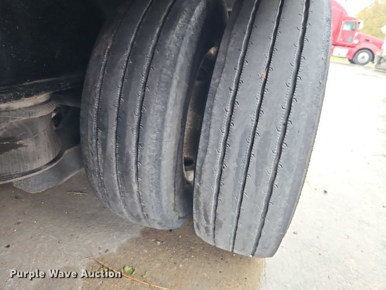 image for item EB8419 2017 Transcraft drop deck equipment trailer