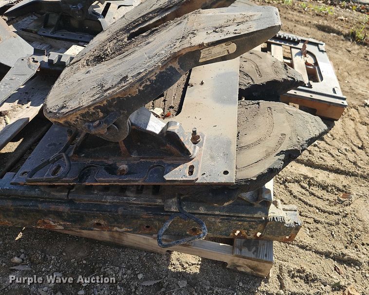 image for item EB8430 (7) king pin hitches