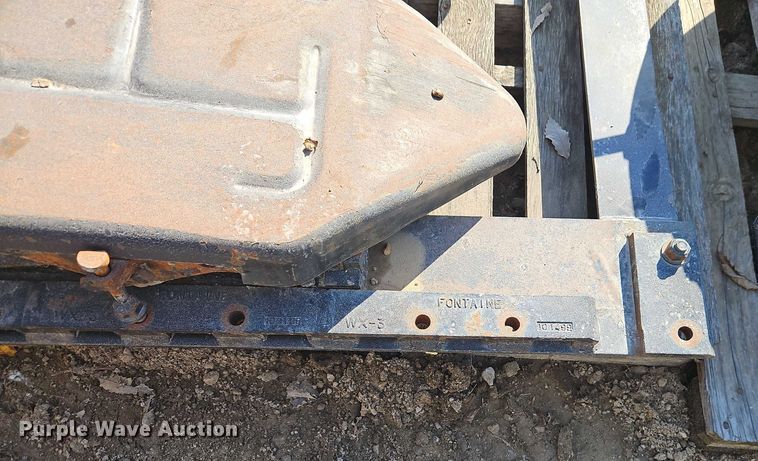 image for item EB8430 (7) king pin hitches