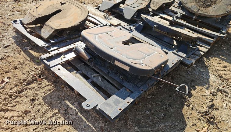 image for item EB8430 (7) king pin hitches