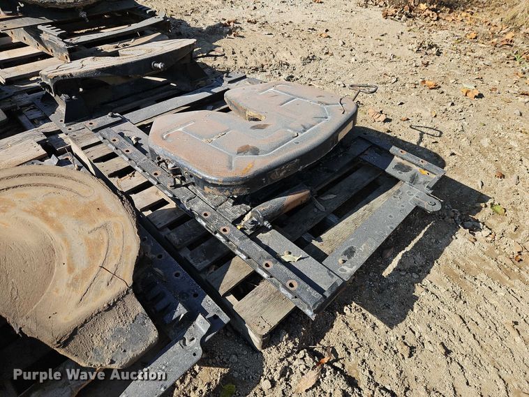 image for item EB8430 (7) king pin hitches