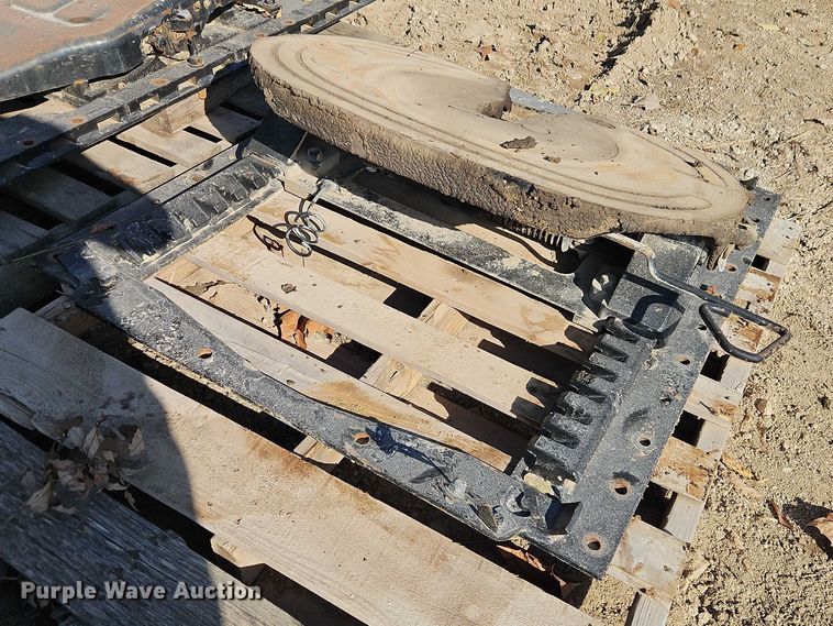 image for item EB8430 (7) king pin hitches