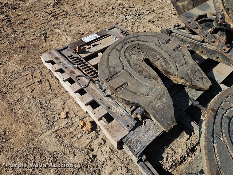 image for item EB8430 (7) king pin hitches