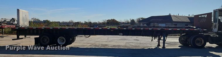 image for item EB8453 2013 Dorsey extendable flatbed trailer