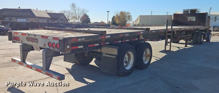 image for item EB8454 2017 Transcraft extendable flatbed trailer