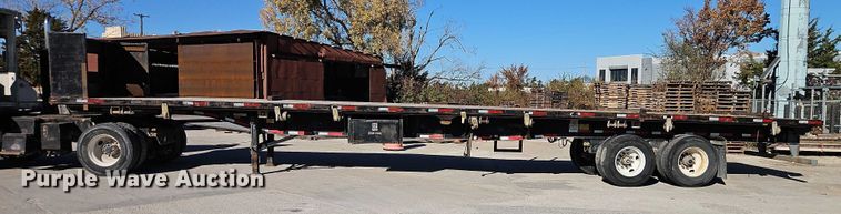 image for item EB8454 2017 Transcraft extendable flatbed trailer